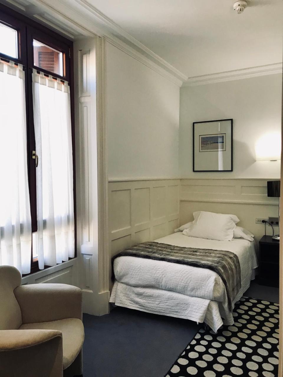 Hotel Olajauregi
